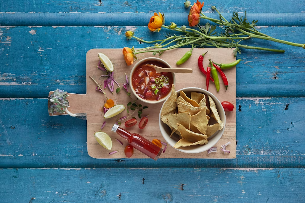 Pourquoi choisir le bois d’acacia pour vos planches, bols et ustensiles ?
